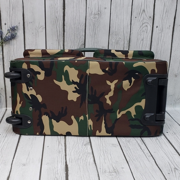 Large Capacity Carry-On Rolling Duffel Bag - Green Camo - Picture 3 of 13
